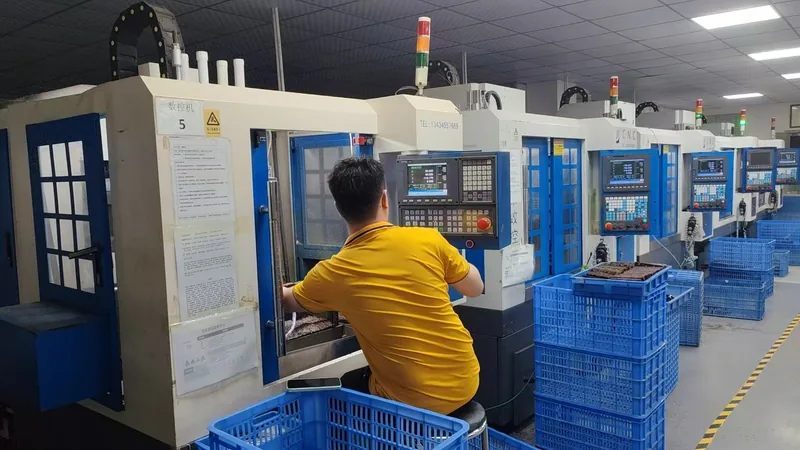 Máquinas CNC para mecanizar componentes de armazones